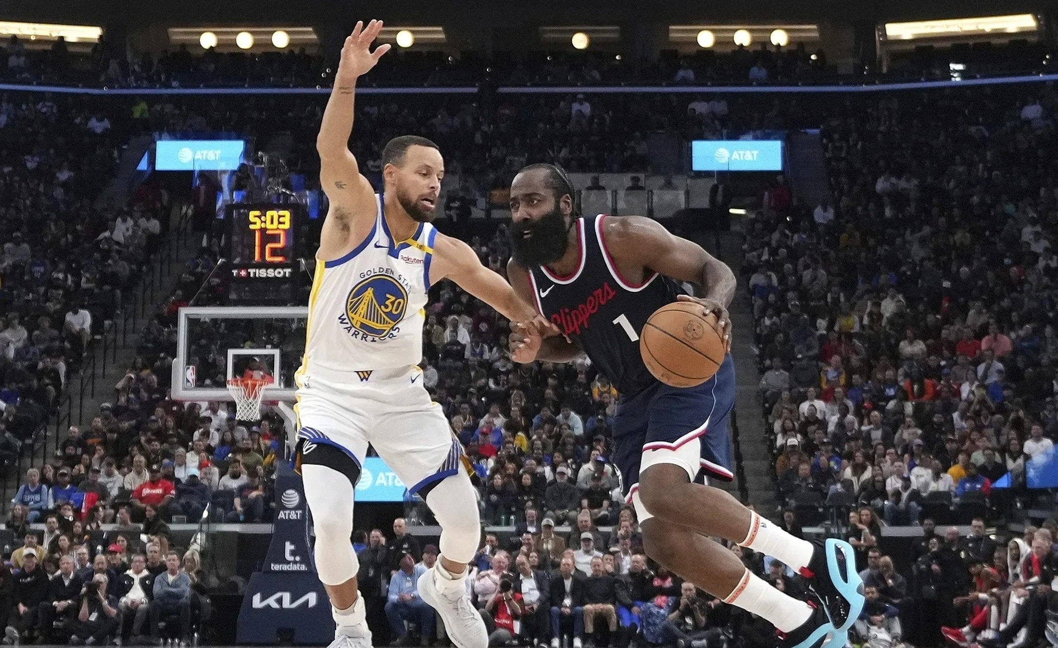 开云-包含反败为胜首场状态出色，快船观众沸腾！，内马尔重返赛场比赛高潮迭起的词条