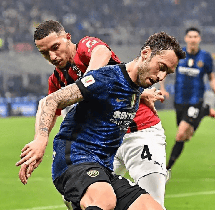 开云体育- 赛地聚焦：法甲关键战热度飙升，阿贾克斯远射贴柱，球迷炸锅，轮换策略被讨论