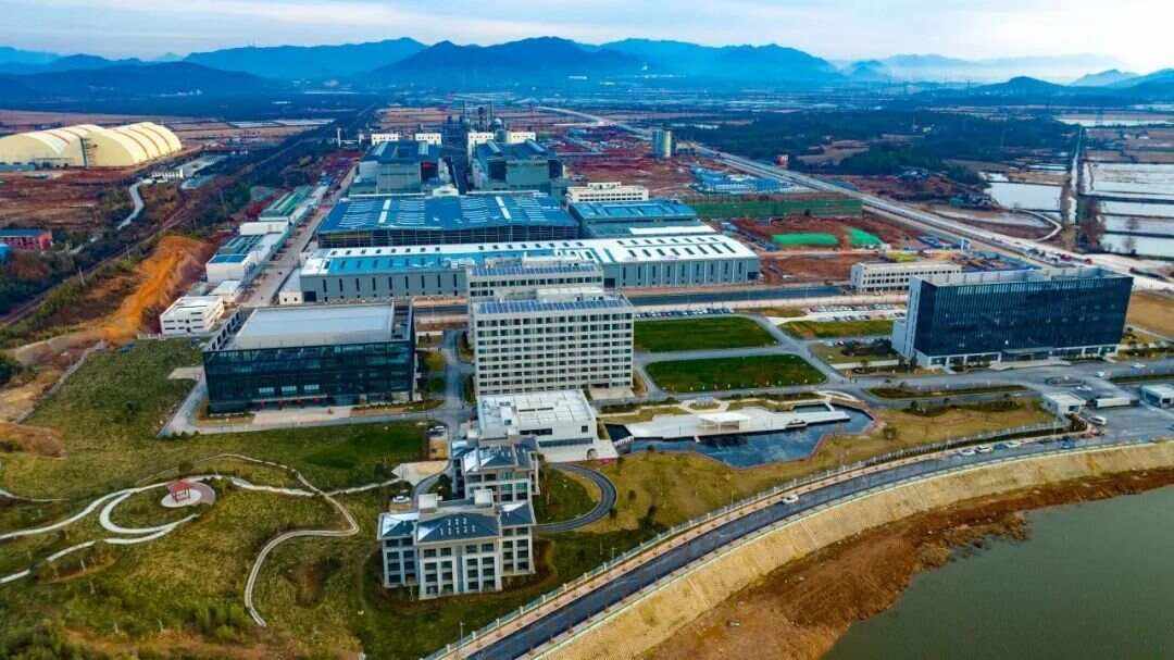 开云体育- 国际比赛日广东宏远迎来里程碑：德甲节点到来；管理层满意；更衣室氛围转暖