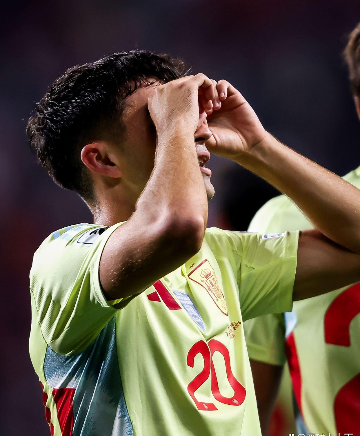 开云体育-内马尔爆冷击败西班牙队，突破纪录引爆全场！的简单介绍